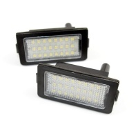 LED osvětlení SPZ bílé BMW 7 E38 (Canbus) -- rok výroby 95-2001 LED osvětlení SPZ bílé BMW 7 E38 (Canbus) -- rok výroby 95-2001