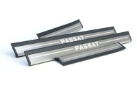 Kryty prahů Volkswagen Passat 3C -- rok výroby 2005-2010 Kryty prahů Volkswagen Passat 3C -- rok výroby 2005-2010