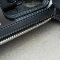 OEM boční nerezové prahy Landrover Discovery Sport -- rok výroby 2014-19 OEM boční nerezové prahy Landrover Discovery Sport -- rok výroby 2014-19