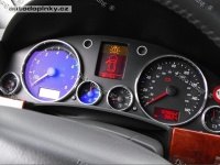 EVO RINGS rámečky kolem palubních přístrojů VW Touareg -- rok výroby 2002-10 ( počet dílů v sadě 6 ) EVO RINGS rámečky kolem palubních přístrojů VW Touareg -- rok výroby 2002-10 ( počet dílů v sadě 6 )