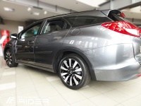 Bo�n� ochrann� li�ty dve�� typ 14 Honda Civic Tourer -- od roku v�roby 2012-