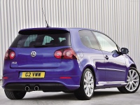Zadn� n�razn�k R-Look VW Golf V 3/5dv. -- rok v�roby 2003-08 
