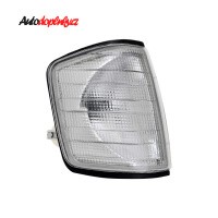 P�edn� blinkry kou�ov� Mercedes W201 -- rok v�roby 82-93